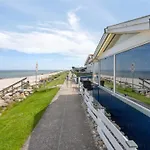 Nera - 10m From The Sea By Interhome *